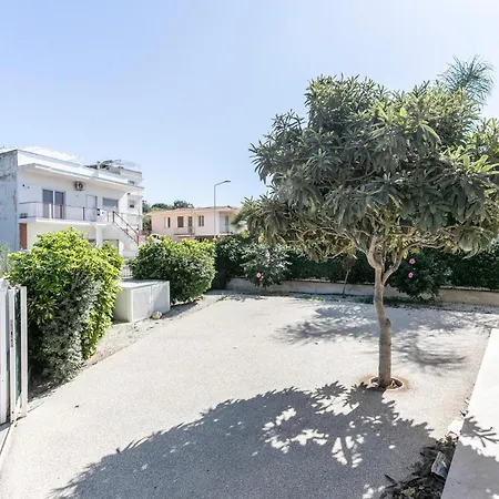 Apartment Stunning In Cava Daliga With Kitchen *