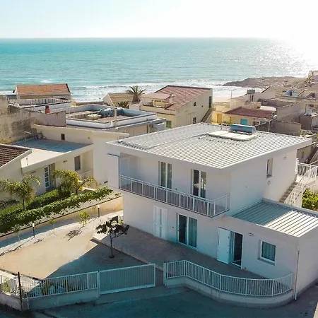 Gorgeous Apartment In Cava D'Aliga With Wifi