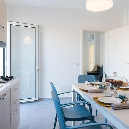 Gorgeous Apartment In Cava D'Aliga With Wifi Apartment *