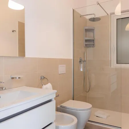 Apartment Gorgeous Apartment In Cava D'Aliga With Wifi *